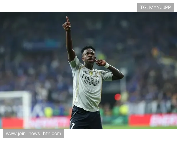 维尼修斯二次突破让皇马获得连续进攻回合，改变比赛格局