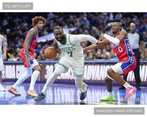 布朗连续助攻,绿军进攻流畅可观 布朗连续助攻,绿军进攻流畅可观